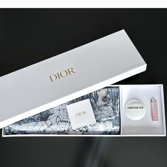 NIBbDIOR VIP Boxed Platinum Gift Set Large Tote + Le Baume + Lip Glow. - Picture 1 of 4